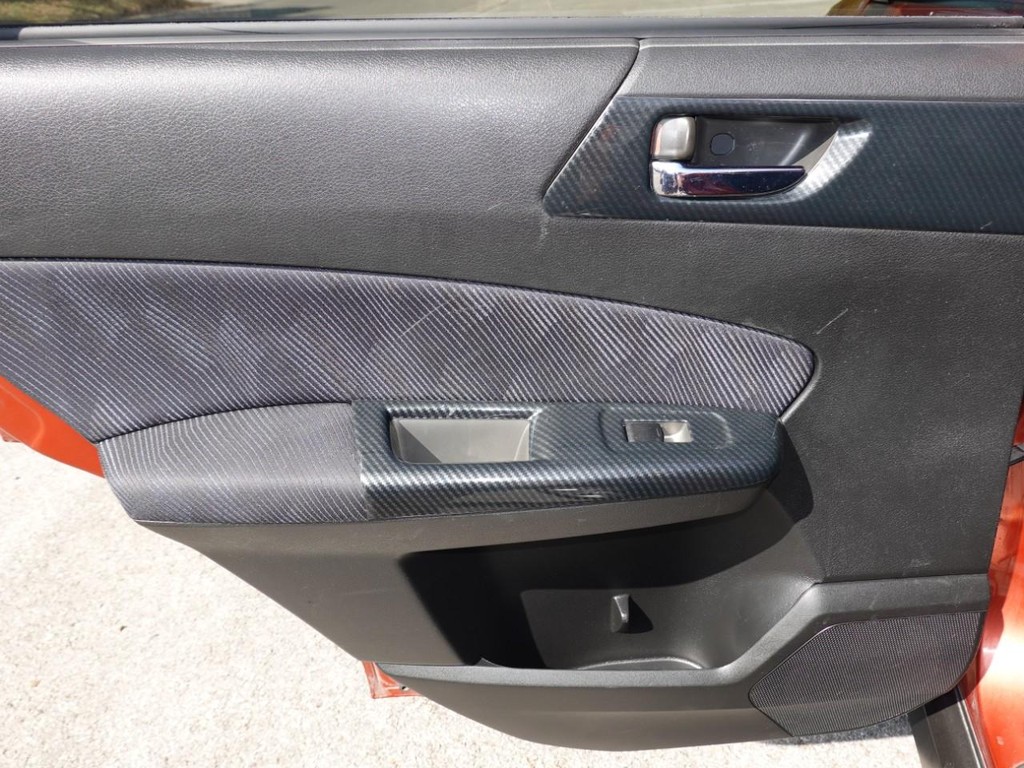 Subaru Forester Vehicle Full-screen Gallery Image 19