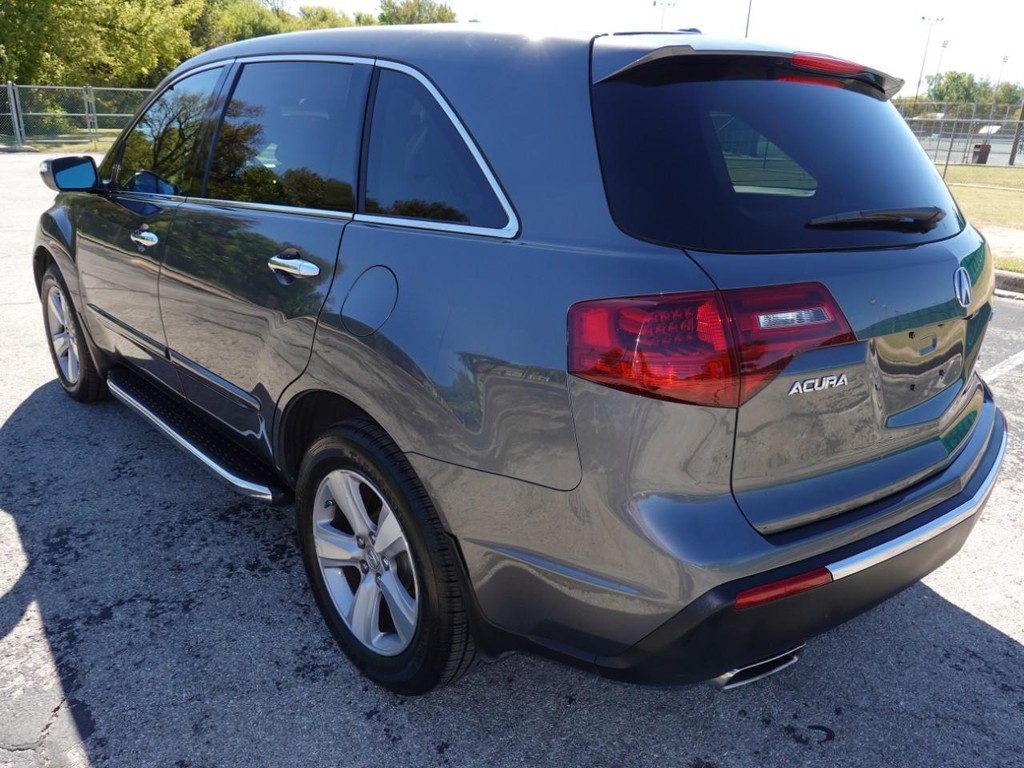 Acura MDX Vehicle Full-screen Gallery Image 05