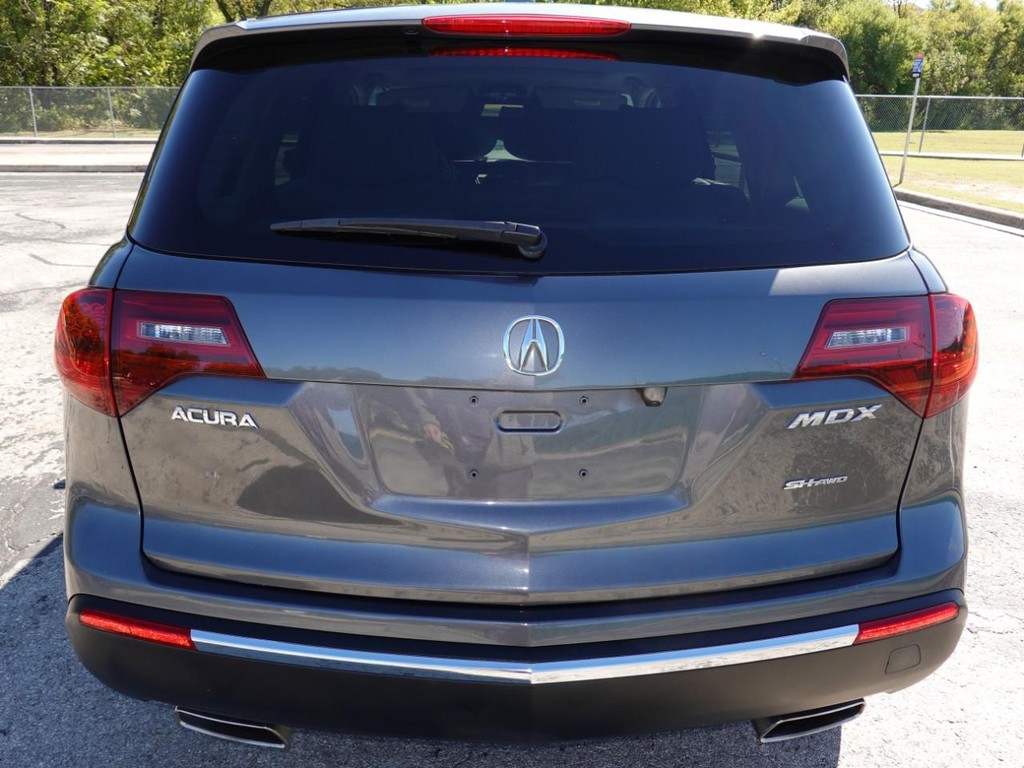 Acura MDX Vehicle Full-screen Gallery Image 06