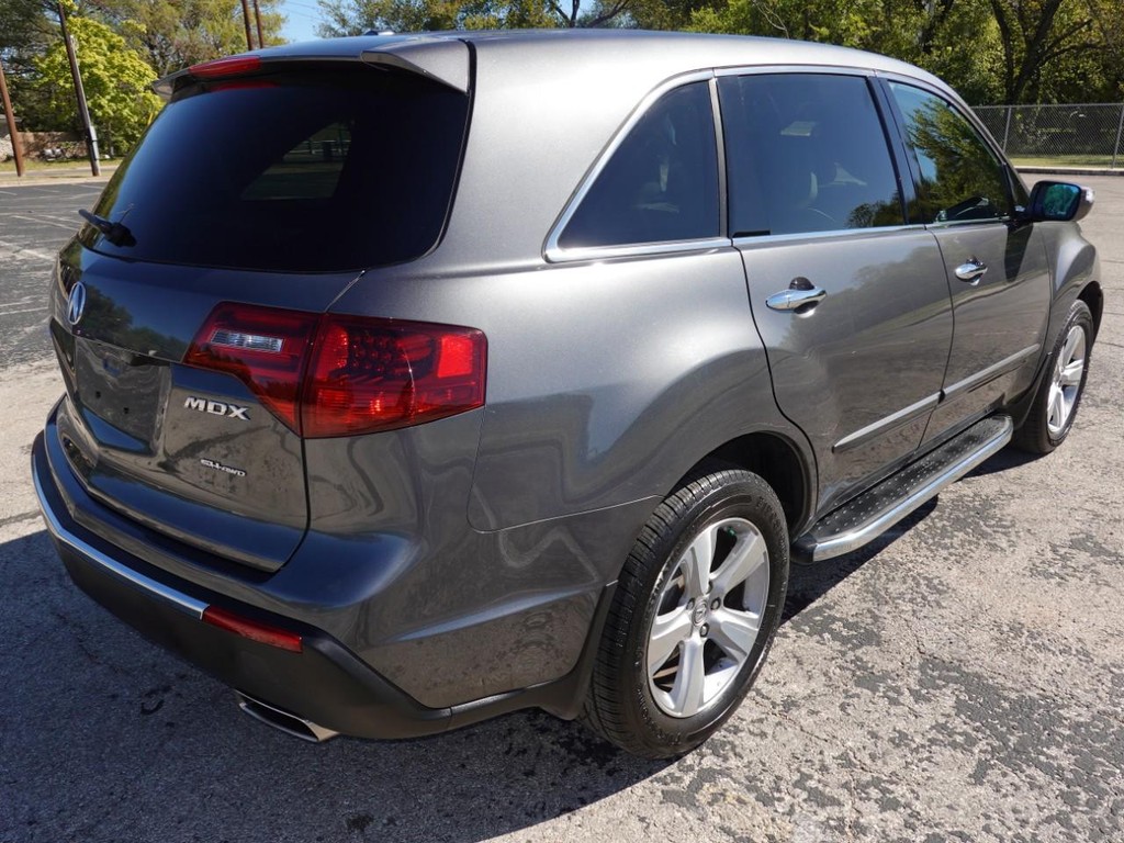 Acura MDX Vehicle Full-screen Gallery Image 07