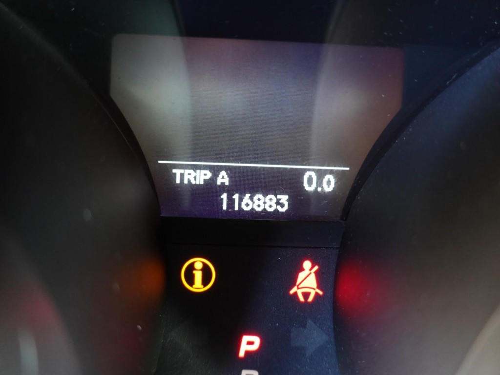 Acura MDX Vehicle Full-screen Gallery Image 12