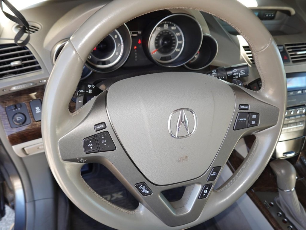 Acura MDX Vehicle Full-screen Gallery Image 13