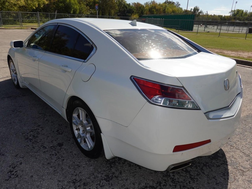 Acura TL Vehicle Full-screen Gallery Image 05