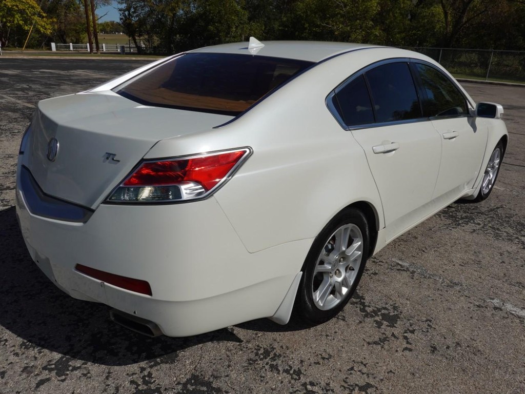 Acura TL Vehicle Full-screen Gallery Image 07