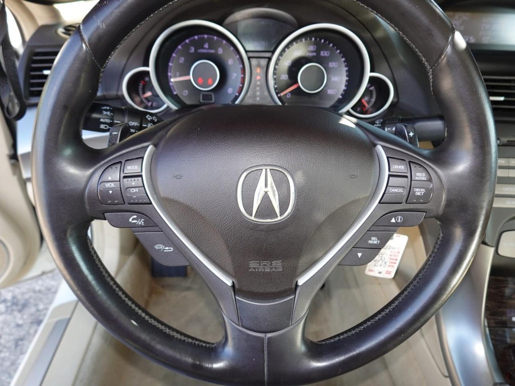 Acura TL Vehicle Full-screen Gallery Image 12