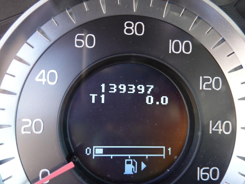 Volvo XC60 Vehicle Full-screen Gallery Image 12