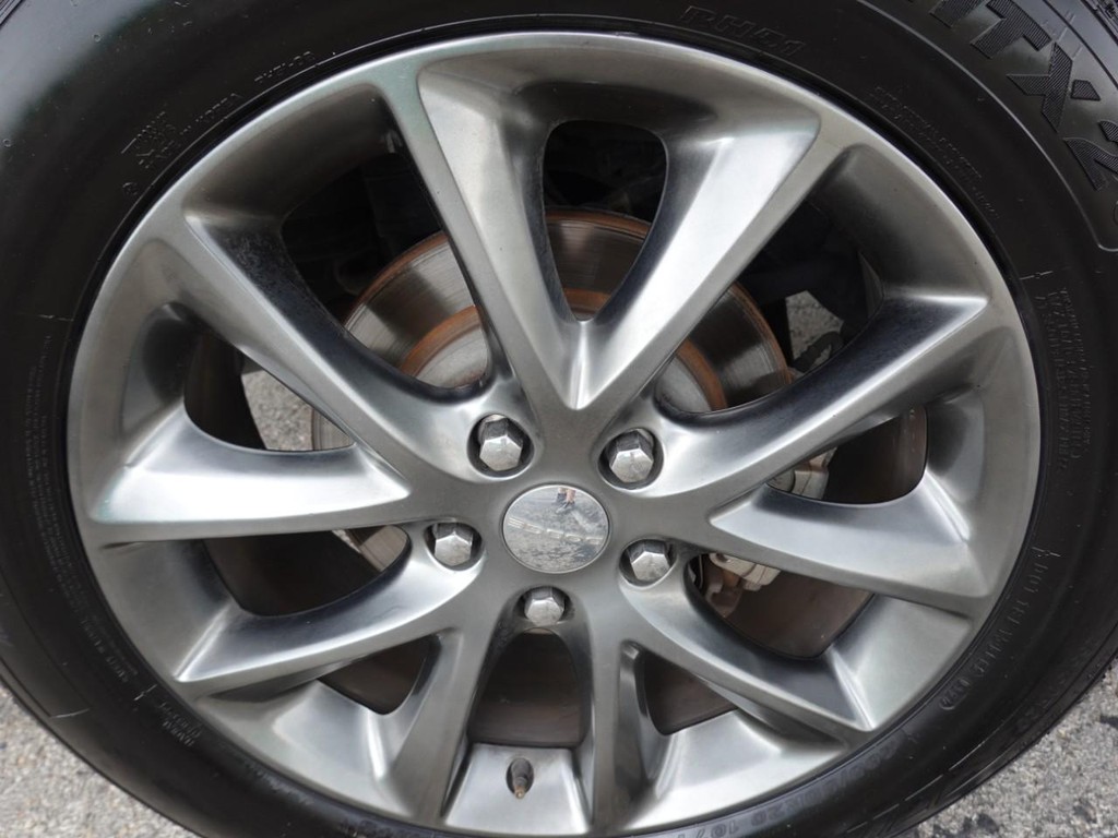 Dodge Durango Vehicle Full-screen Gallery Image 09