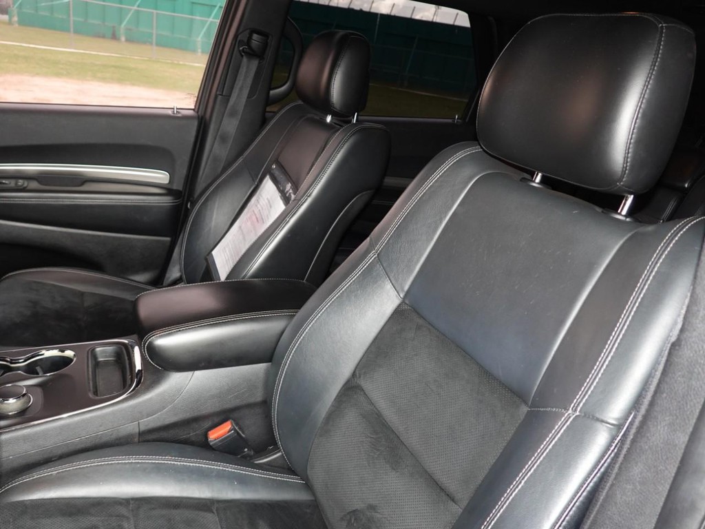 Dodge Durango Vehicle Full-screen Gallery Image 16