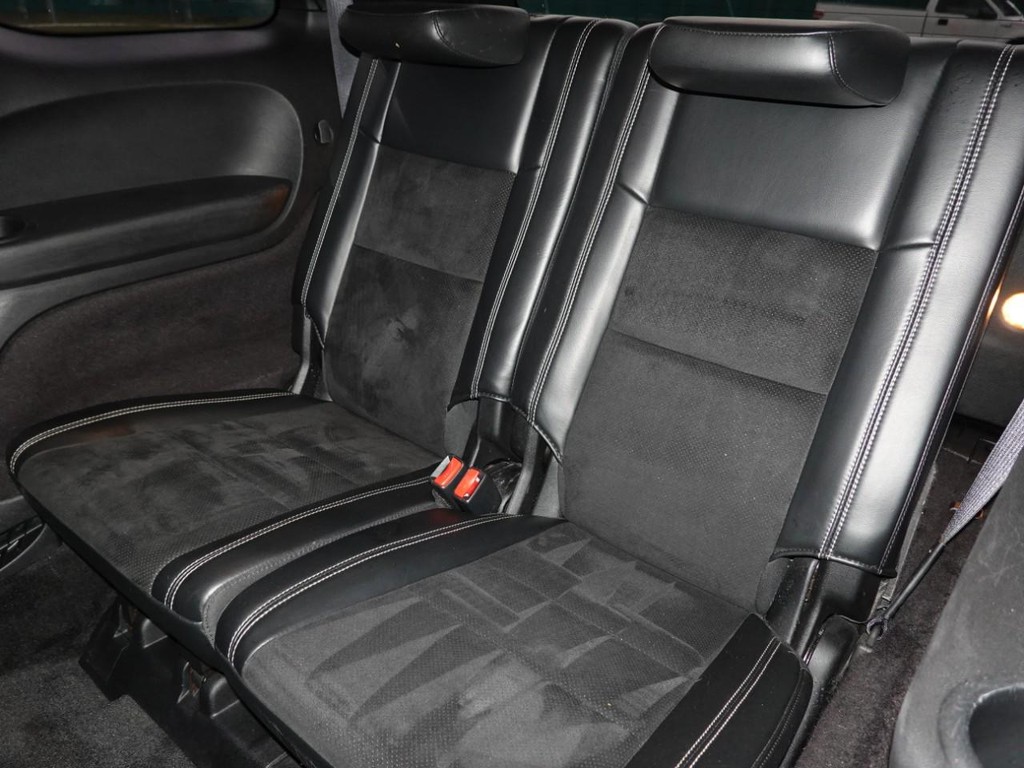 Dodge Durango Vehicle Full-screen Gallery Image 21