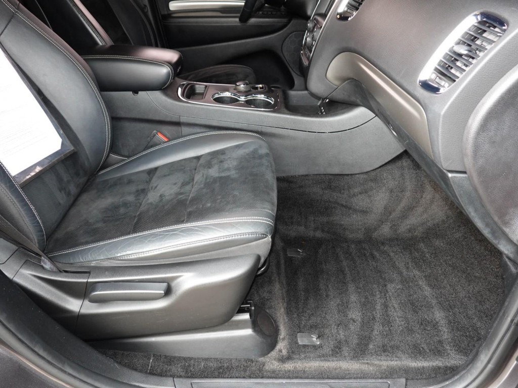 Dodge Durango Vehicle Full-screen Gallery Image 23