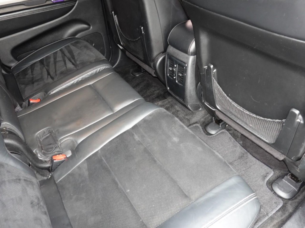 Dodge Durango Vehicle Full-screen Gallery Image 25