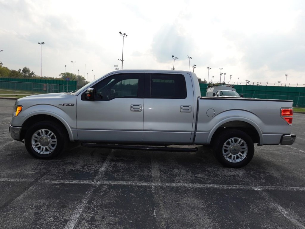 Ford F-150 Vehicle Full-screen Gallery Image 04