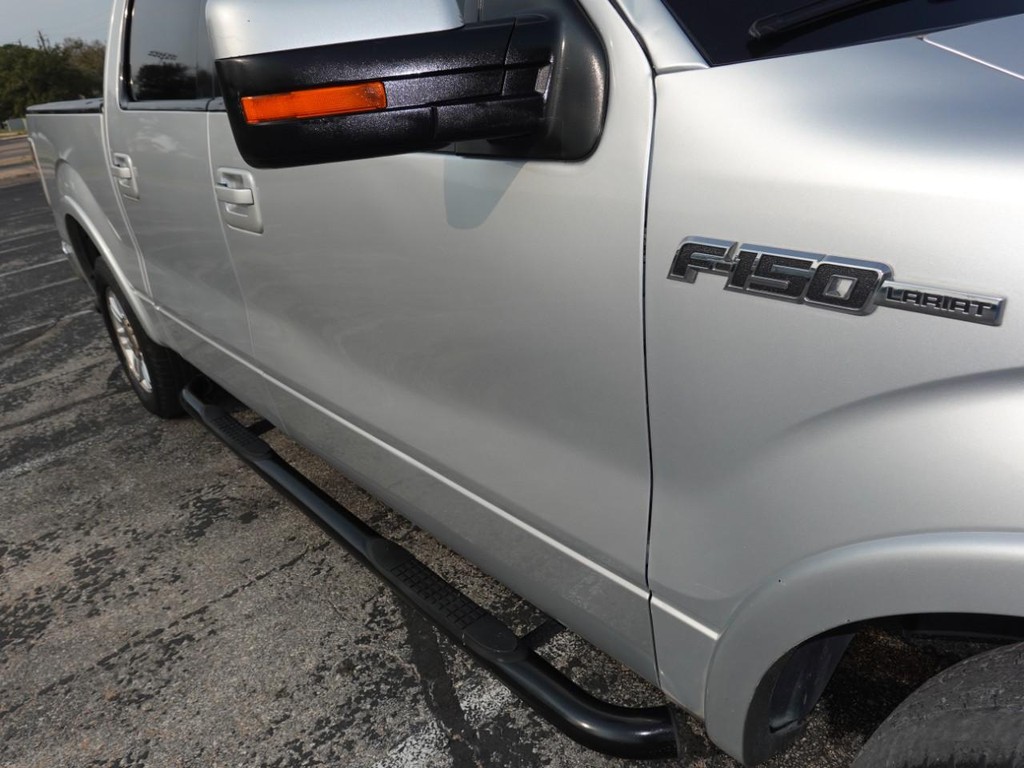 Ford F-150 Vehicle Full-screen Gallery Image 13