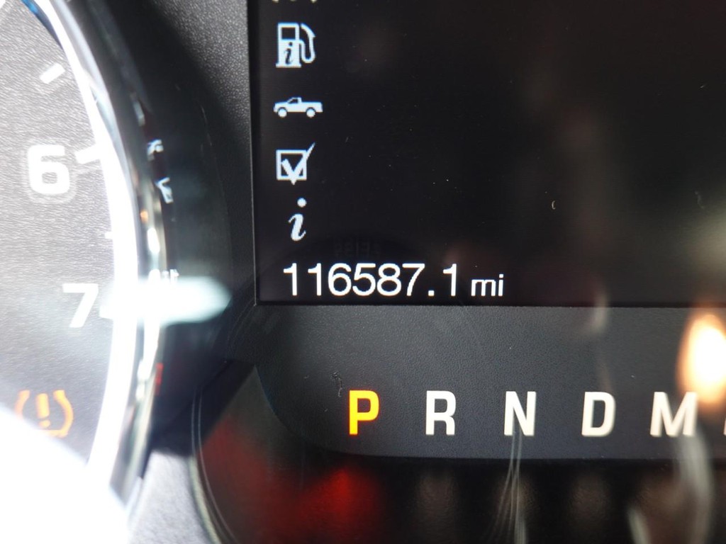 Ford F-150 Vehicle Full-screen Gallery Image 14