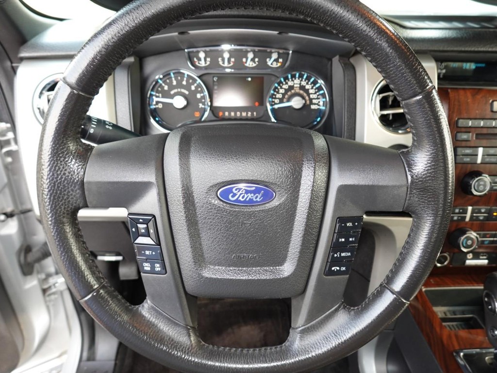 Ford F-150 Vehicle Full-screen Gallery Image 15