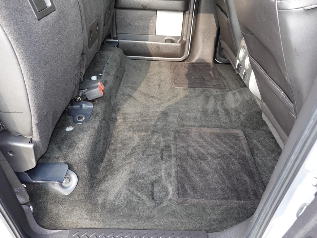 Ford F-150 Vehicle Full-screen Gallery Image 28