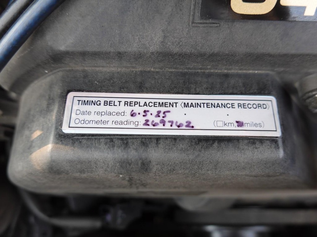 Toyota 4Runner Vehicle Full-screen Gallery Image 29