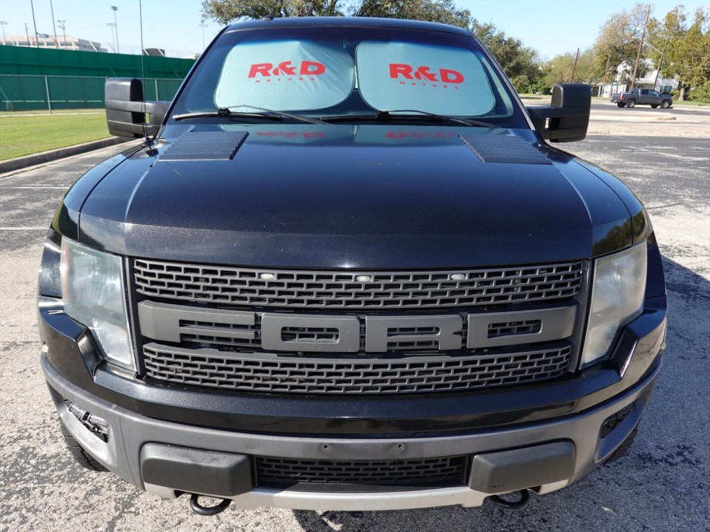 Ford F-150 Vehicle Full-screen Gallery Image 02