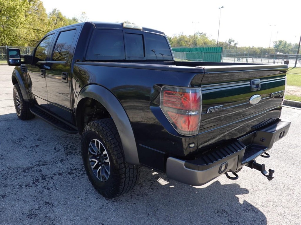 Ford F-150 Vehicle Full-screen Gallery Image 05