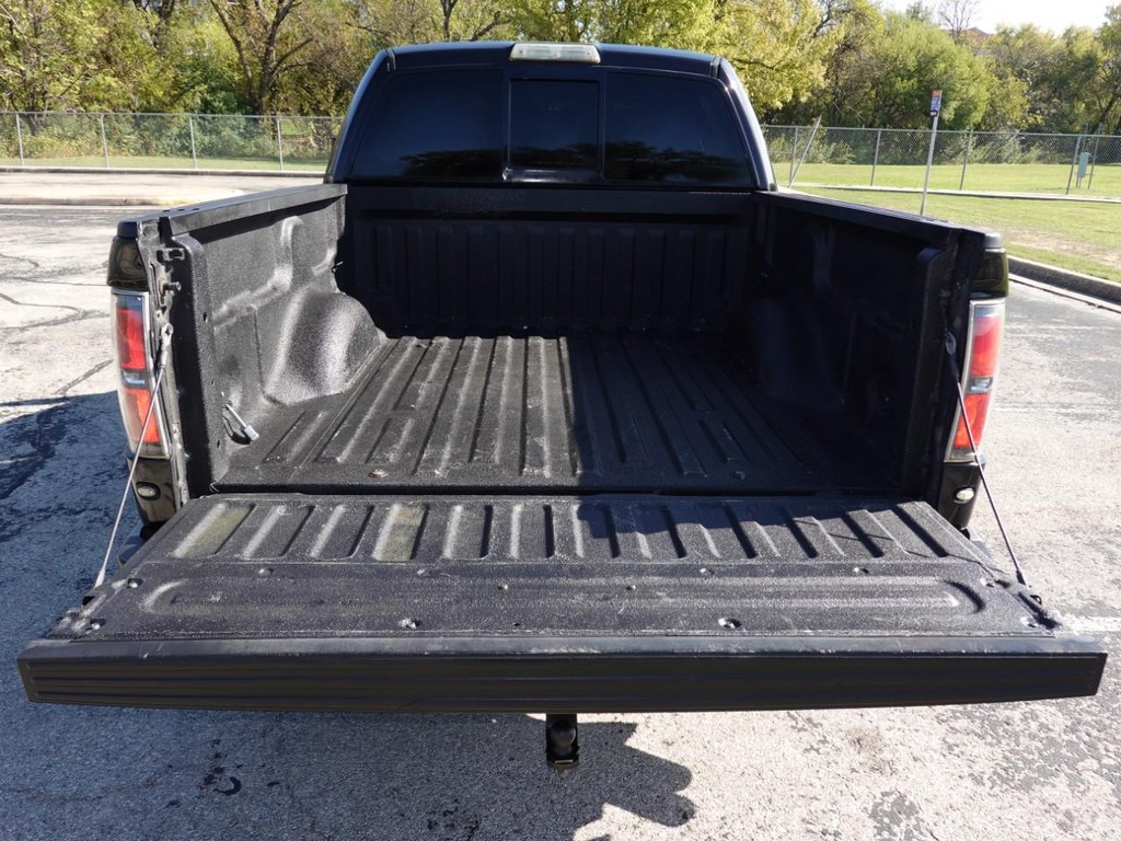 Ford F-150 Vehicle Full-screen Gallery Image 07