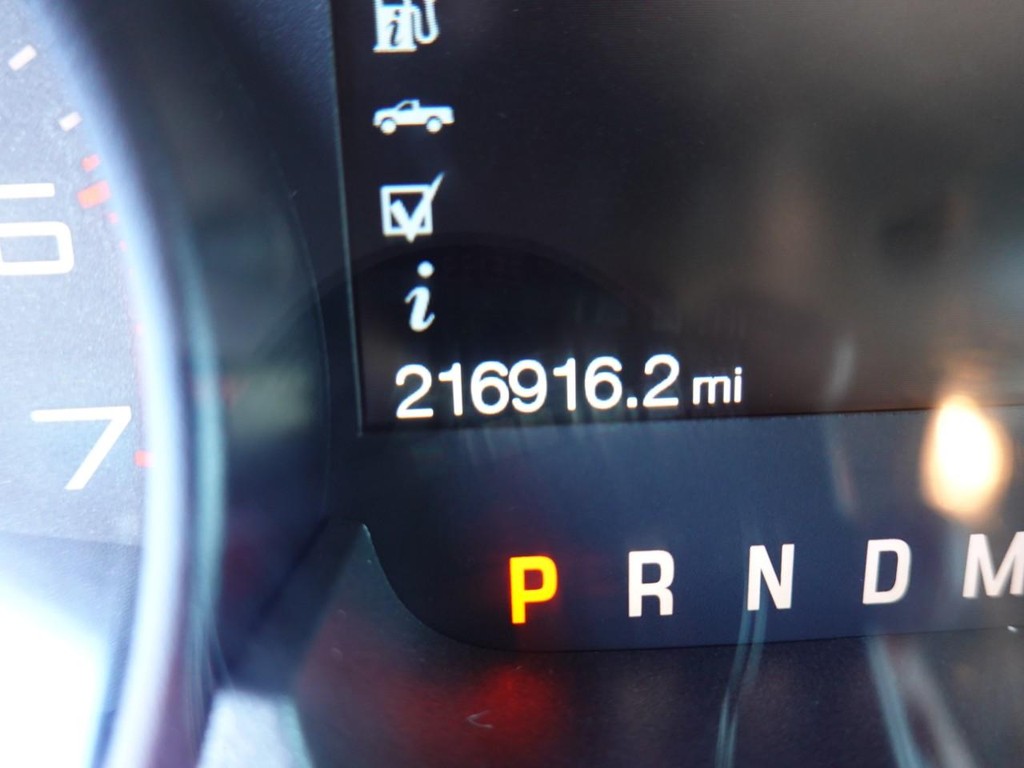 Ford F-150 Vehicle Full-screen Gallery Image 13