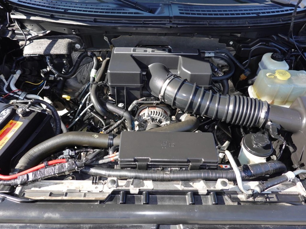 Ford F-150 Vehicle Full-screen Gallery Image 27