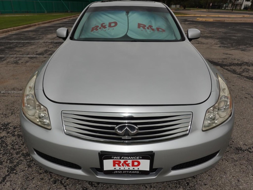 INFINITI G35 Sedan Vehicle Full-screen Gallery Image 02