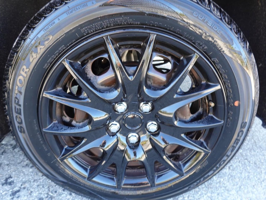 Volkswagen Jetta Sedan Vehicle Full-screen Gallery Image 09