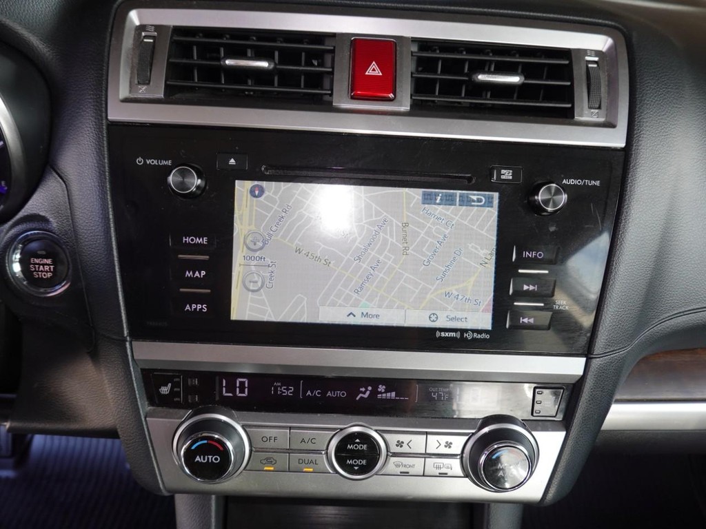 Subaru Outback Vehicle Full-screen Gallery Image 14