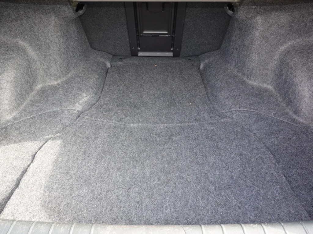 Honda Accord Sedan Vehicle Full-screen Gallery Image 25