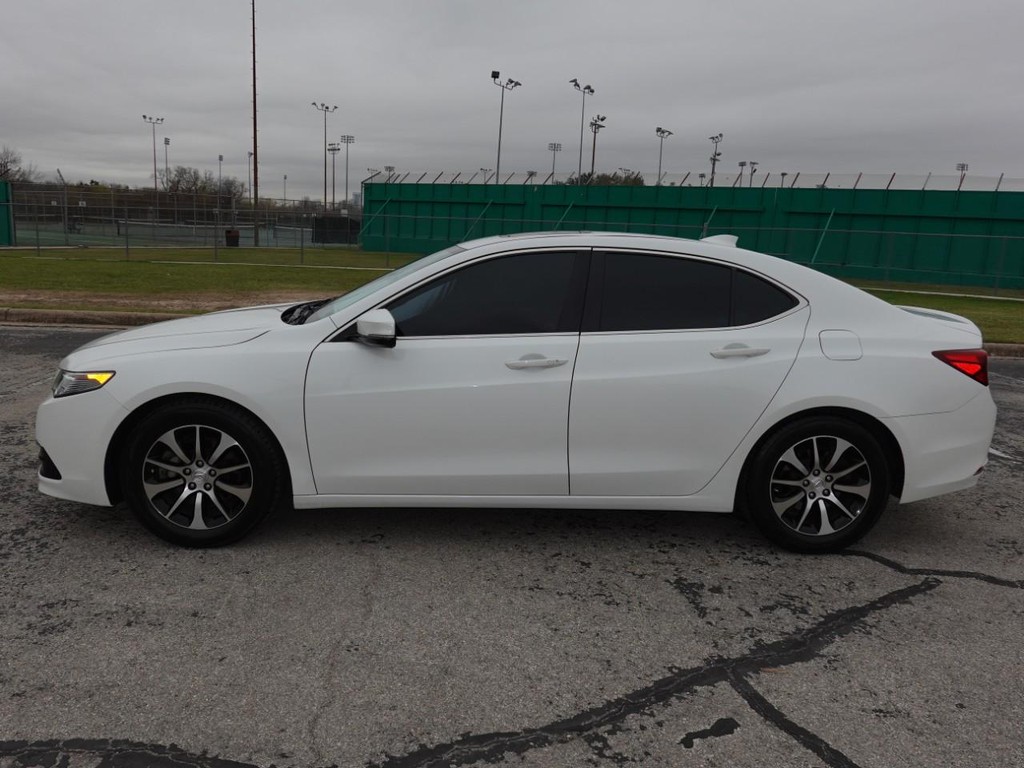 Acura TLX Vehicle Full-screen Gallery Image 04
