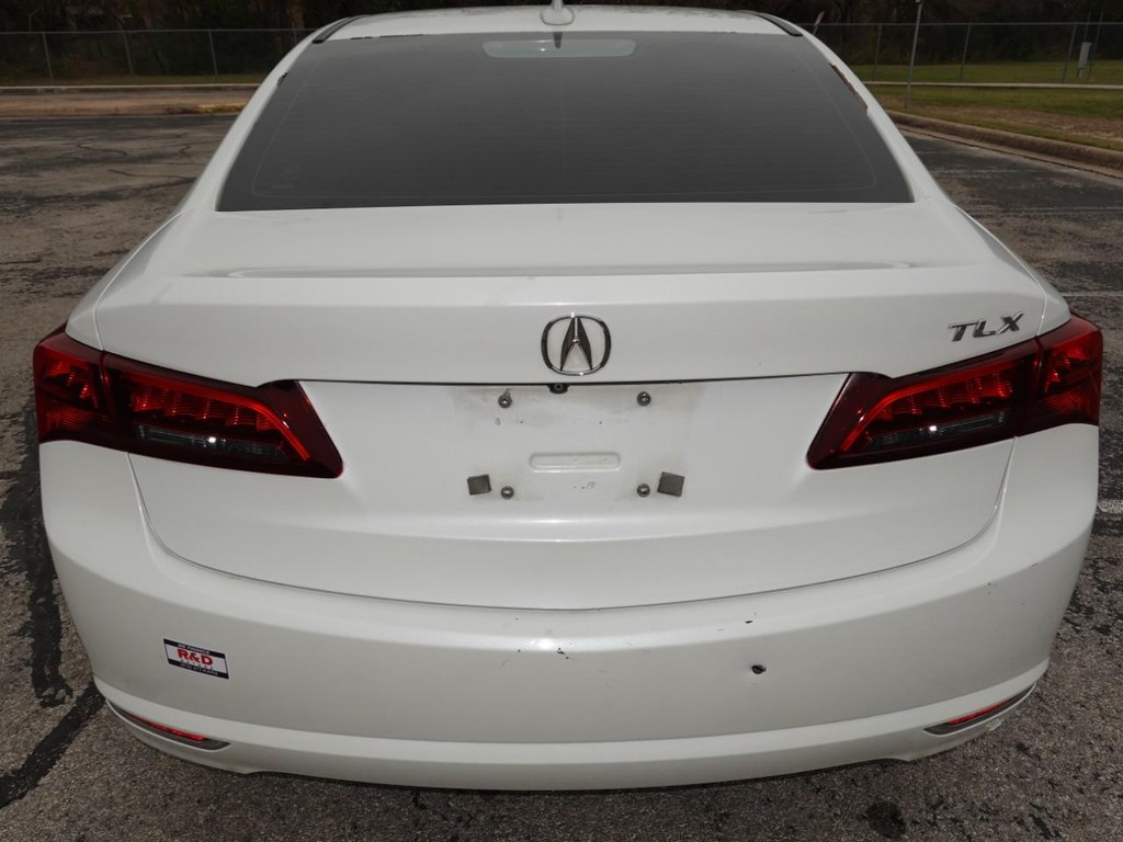 Acura TLX Vehicle Full-screen Gallery Image 06