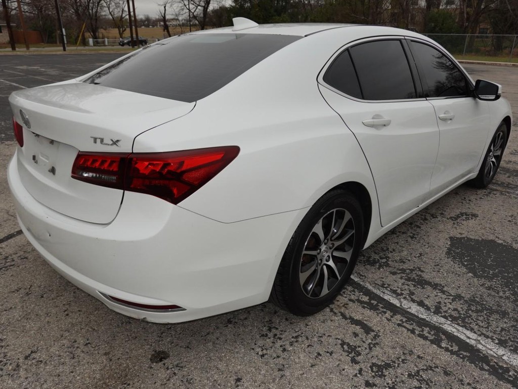 Acura TLX Vehicle Full-screen Gallery Image 07
