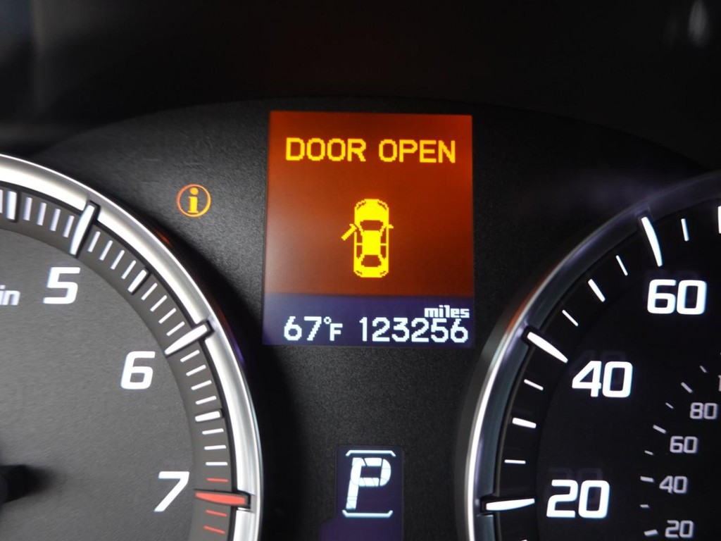 Acura TLX Vehicle Full-screen Gallery Image 12