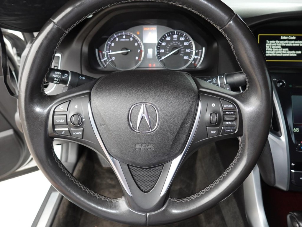 Acura TLX Vehicle Full-screen Gallery Image 13