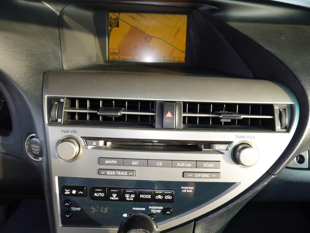 Lexus RX 350 Vehicle Full-screen Gallery Image 14