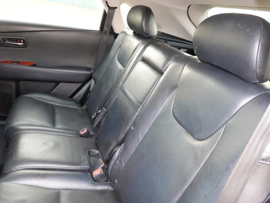 Lexus RX 350 Vehicle Full-screen Gallery Image 20