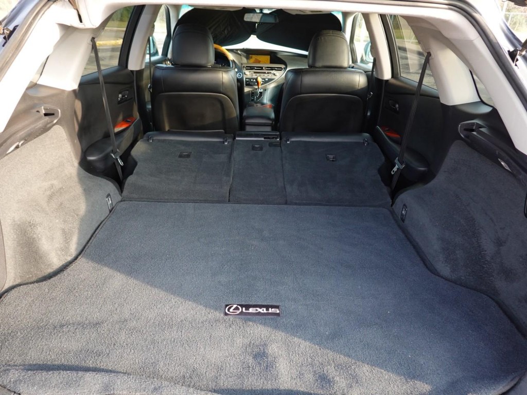 Lexus RX 350 Vehicle Full-screen Gallery Image 28