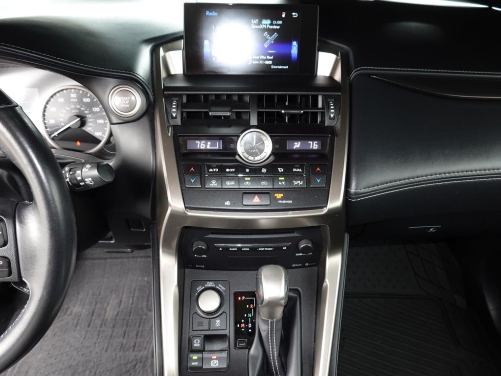 Lexus NX Vehicle Full-screen Gallery Image 14