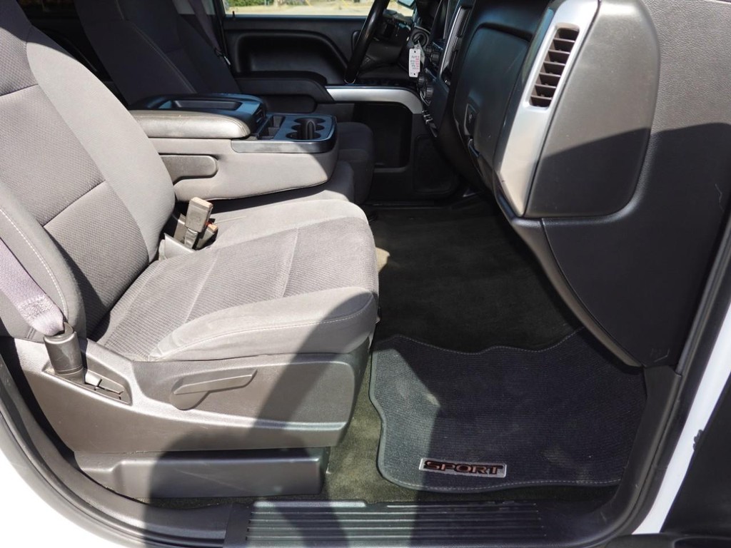 Chevrolet Silverado 1500 Vehicle Full-screen Gallery Image 21