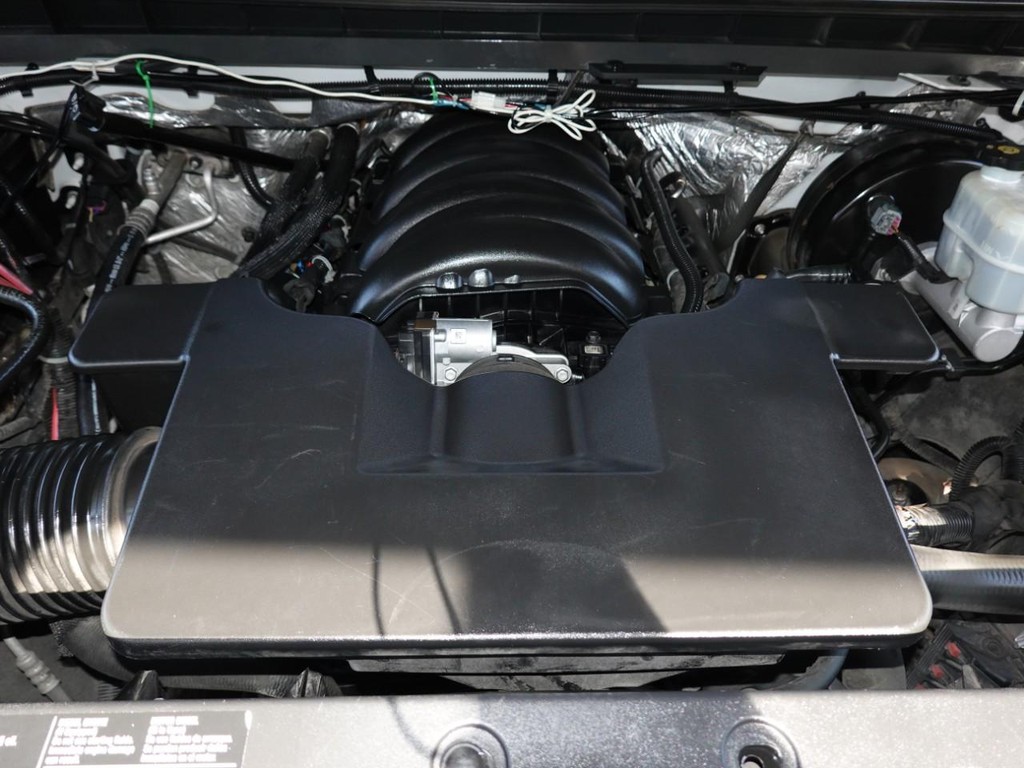 Chevrolet Silverado 1500 Vehicle Full-screen Gallery Image 26