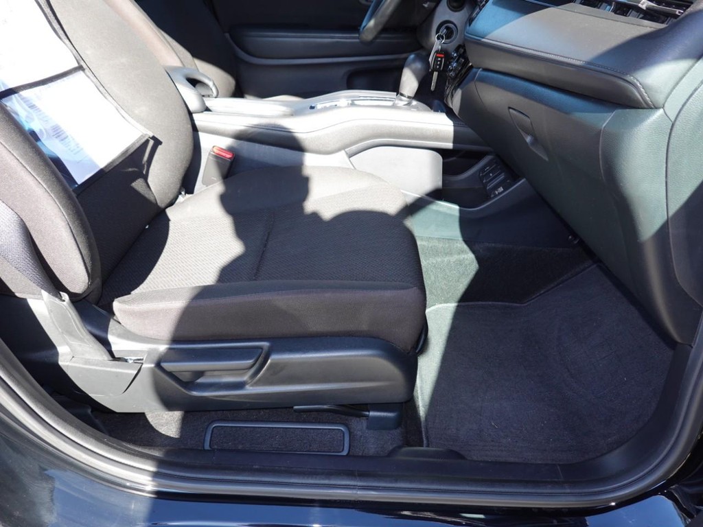 Honda HR-V Vehicle Full-screen Gallery Image 22