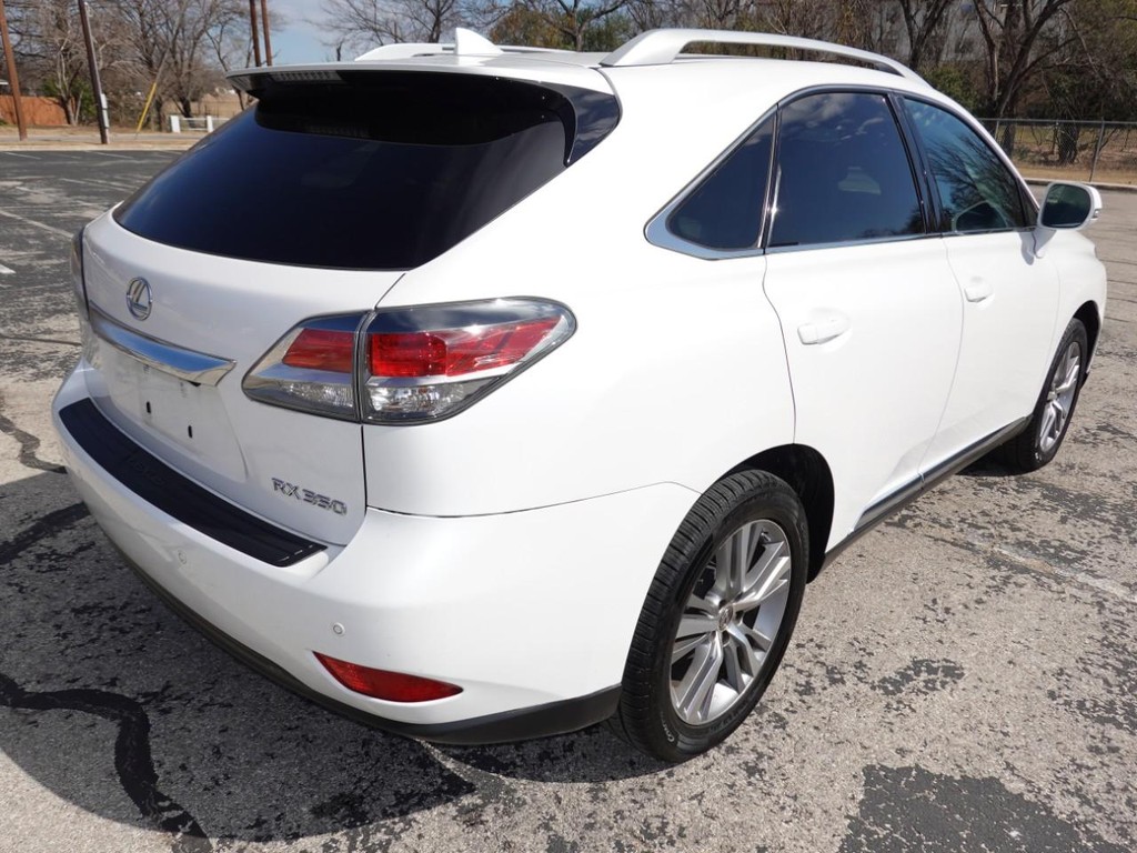 Lexus RX 350 Vehicle Full-screen Gallery Image 07