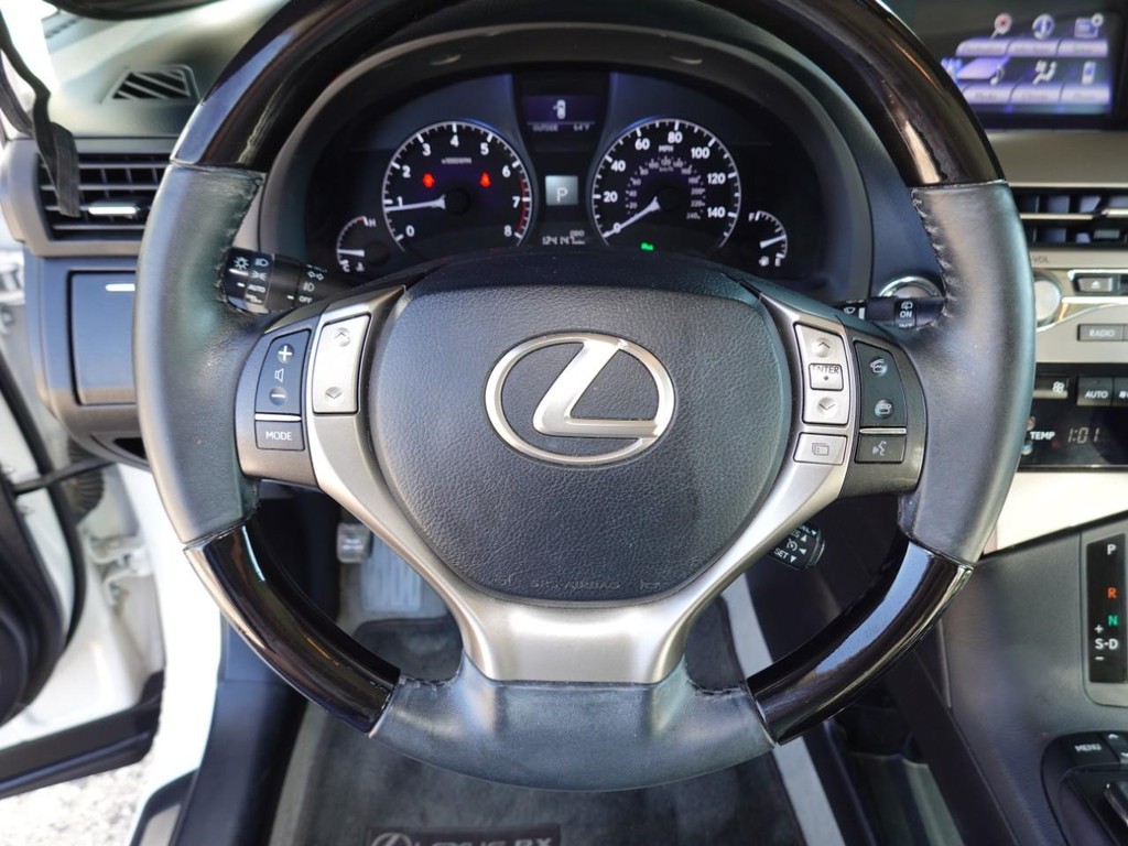 Lexus RX 350 Vehicle Full-screen Gallery Image 13