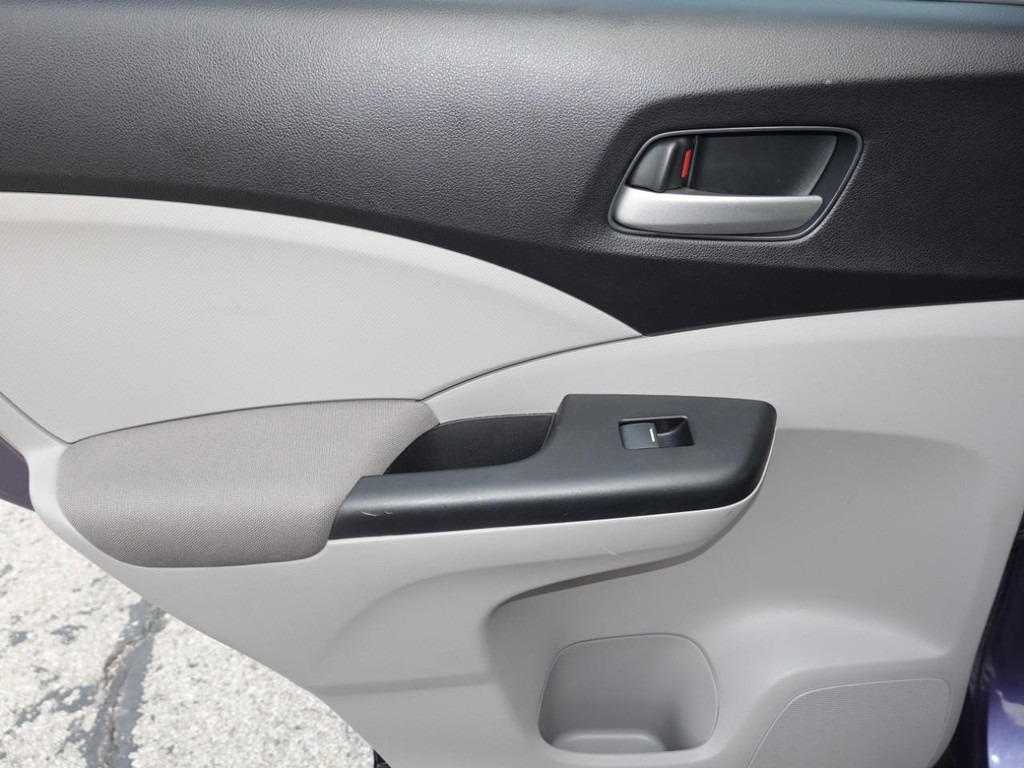 Honda CR-V Vehicle Full-screen Gallery Image 18