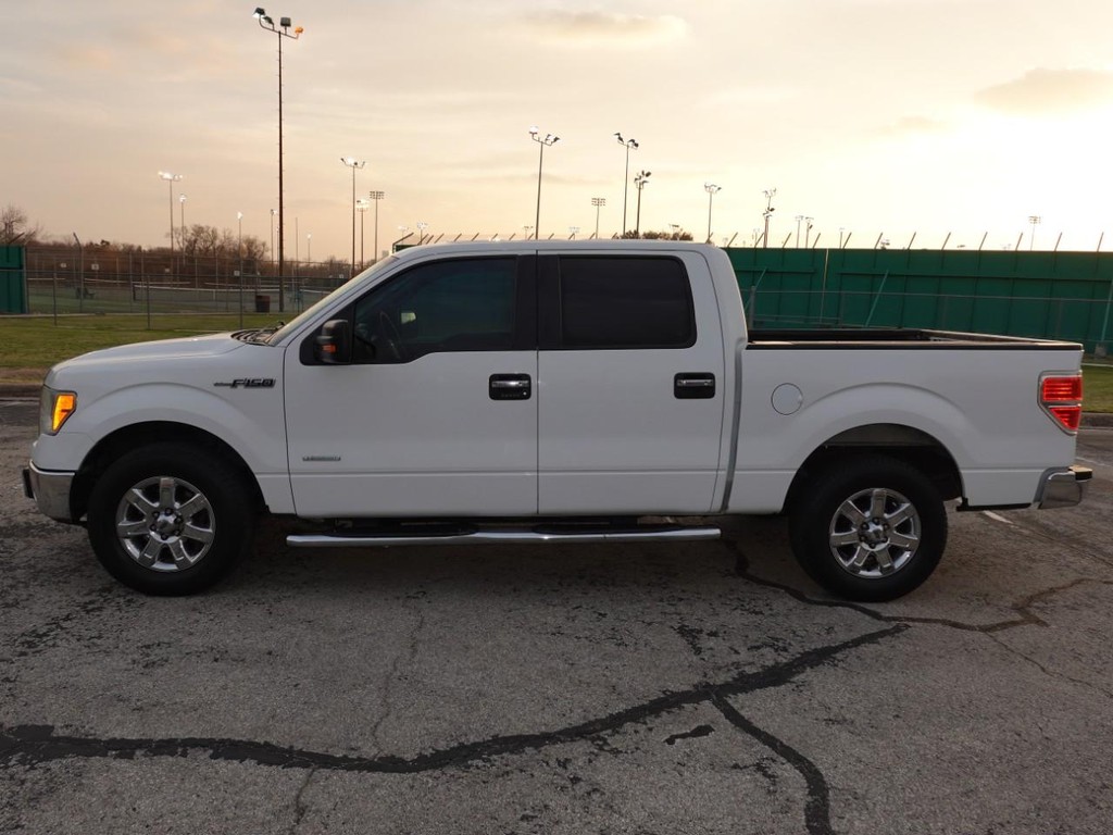 Ford F-150 Vehicle Full-screen Gallery Image 04