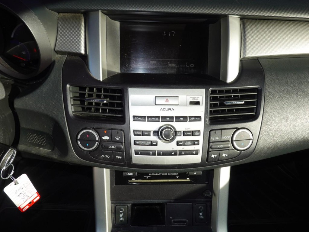 Acura RDX Vehicle Full-screen Gallery Image 14