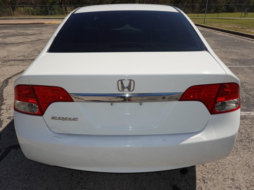 Honda Civic Sedan Vehicle Full-screen Gallery Image 06