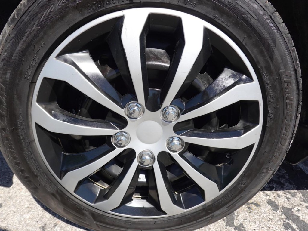 Honda Civic Sedan Vehicle Full-screen Gallery Image 09