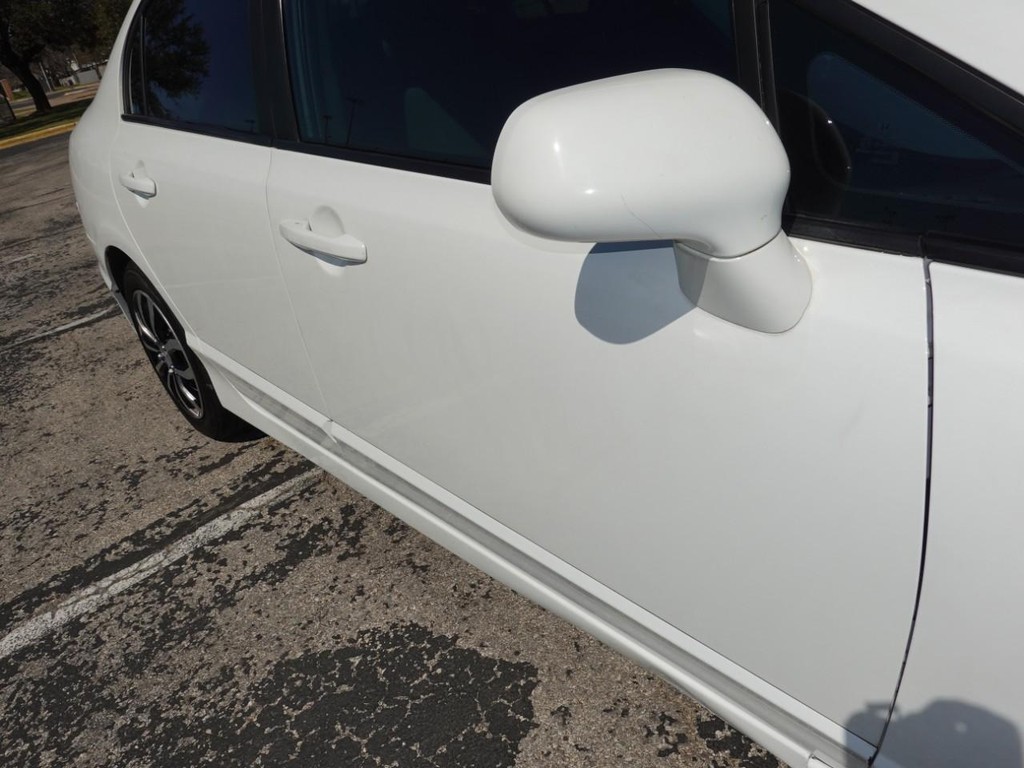 Honda Civic Sedan Vehicle Full-screen Gallery Image 11